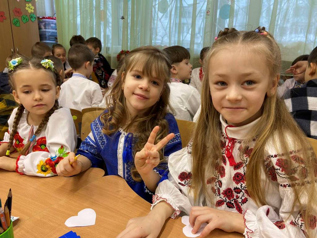 Учні 2 класів Кременчуцького ліцею 11 відзначили міжнародний день рідної мови