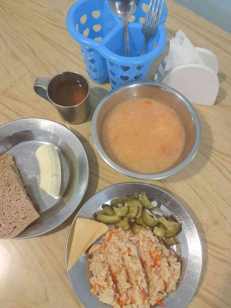 Харчування учнів обід 04.11