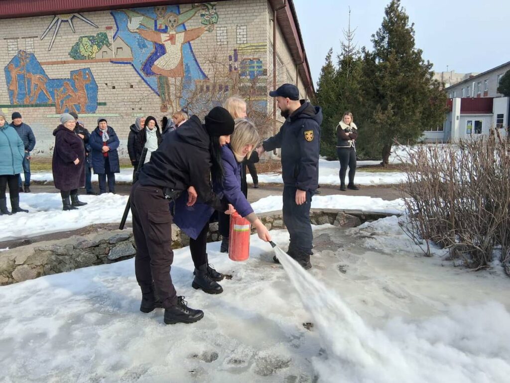 Практичне навчання: пожежна безпека в ліцеї за участі техперсоналу