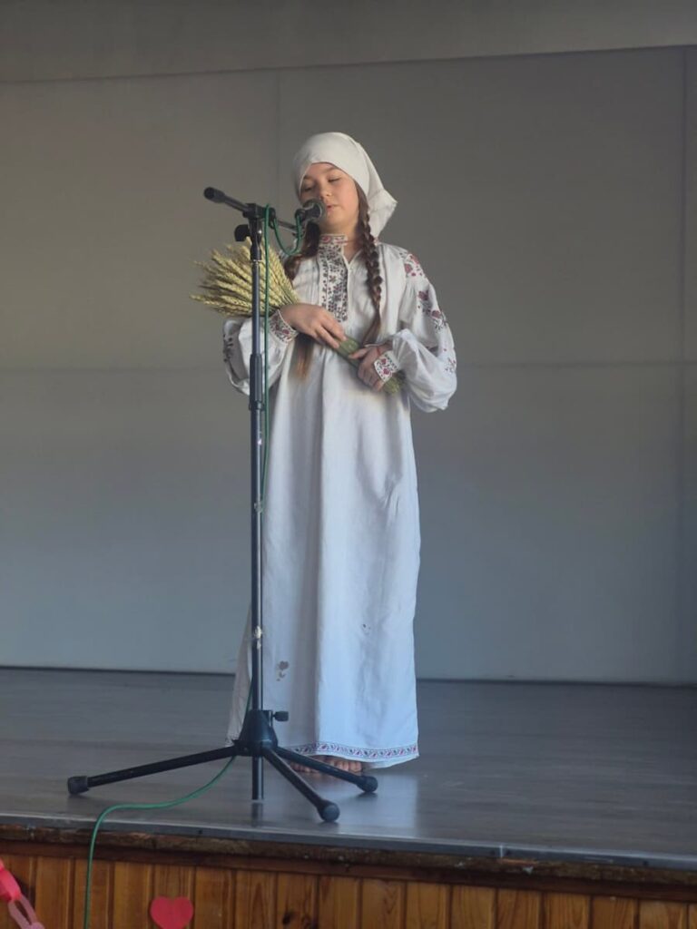 Образ українки з колосками на заході Шевченківські читання у ліцеї