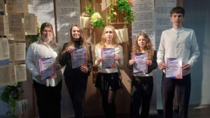 Переможці МАН Кременчуцький ліцей 11 з дипломами