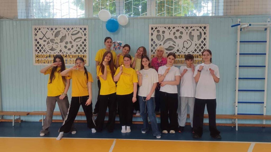 Нагородження підтримки учасників Тато мама я спортивна сім'я